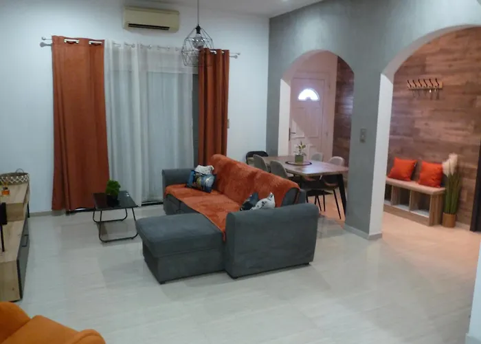 Maison L'ollivia - Terrasse - Parking Gratuit * Carcassonne